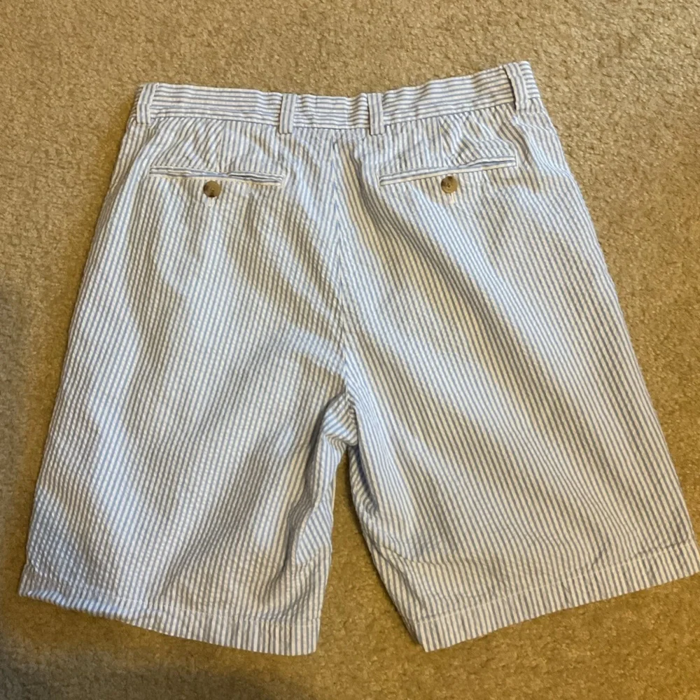 Vineyard Vines Breaker Shorts Seersucker Blue & White  Striped Nautical Men’s 32